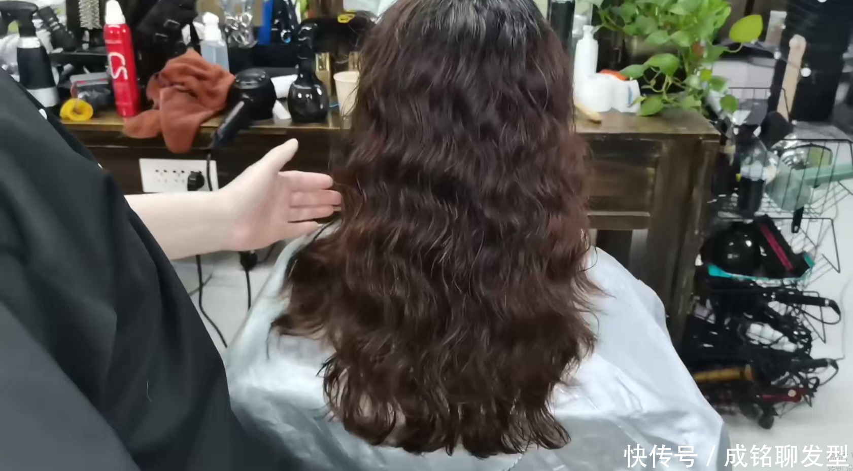 高考后消费热潮起一句直白的话戳中家长的心(图1)