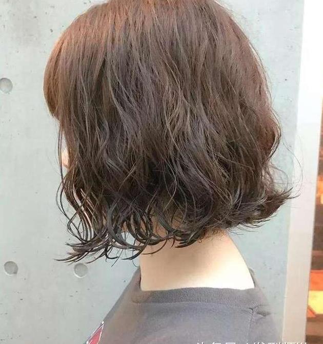 染发烫发对怀孕女性及宝宝影响大吗?(图1)