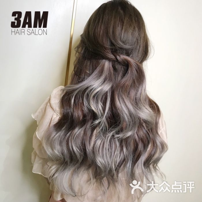 “贴瓷砖”和美容美发走上世界级赛场(图1)